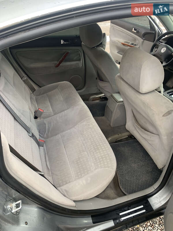 Седан Volkswagen Passat 2002 в Перемишлянах