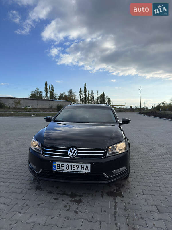 Универсал Volkswagen Passat 2011 в Первомайске