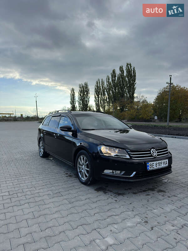 Универсал Volkswagen Passat 2011 в Первомайске