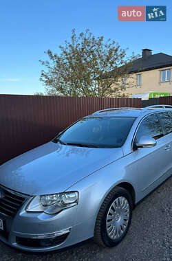 Универсал Volkswagen Passat 2006 в Киеве
