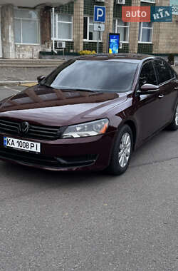 Седан Volkswagen Passat 2012 в Николаеве