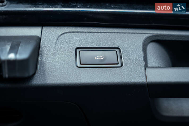 Универсал Volkswagen Passat 2021 в Киеве