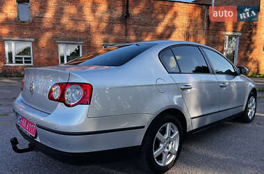 Седан Volkswagen Passat 2006 в 