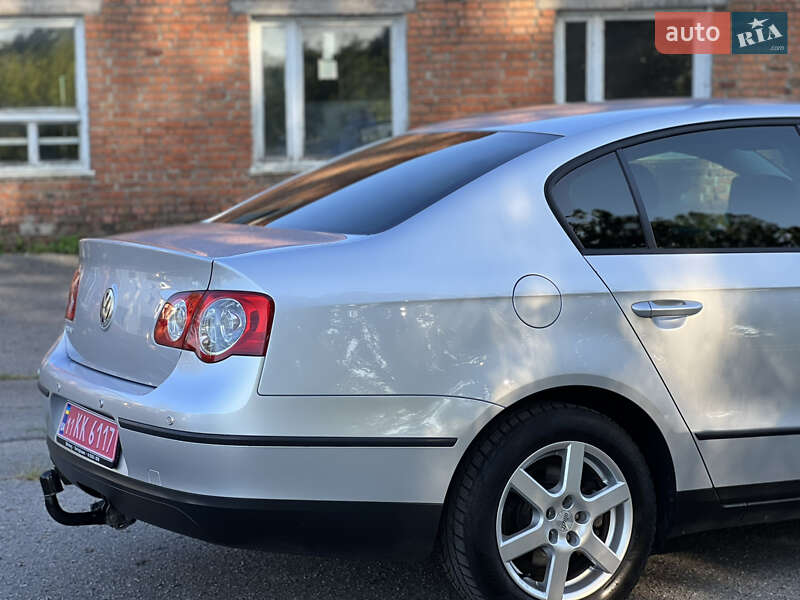 Седан Volkswagen Passat 2006 в Лубнах