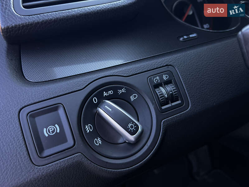 Седан Volkswagen Passat 2006 в Лубнах