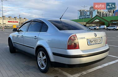 Седан Volkswagen Passat 2003 в 