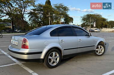Седан Volkswagen Passat 2003 в 