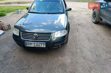 Седан Volkswagen Passat 2003 в Кролевці