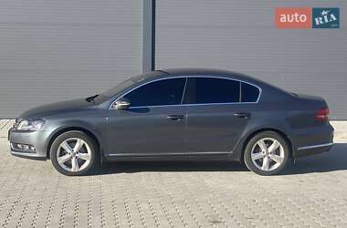 Седан Volkswagen Passat 2013 в 
