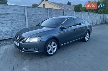 Седан Volkswagen Passat 2013 в 