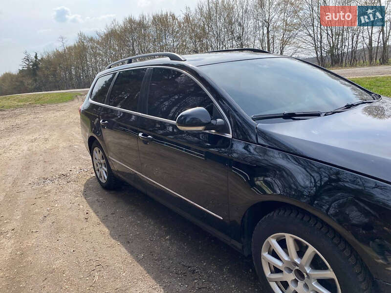 Универсал Volkswagen Passat 2010 в Калуше