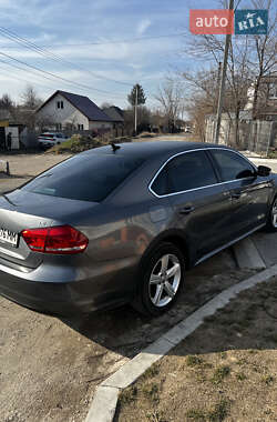Седан Volkswagen Passat 2015 в Днепре