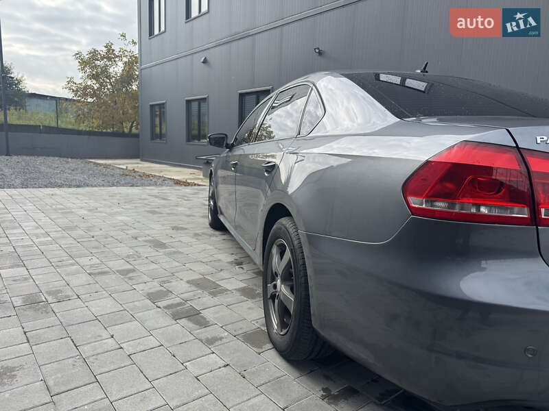 Седан Volkswagen Passat 2015 в Луцке