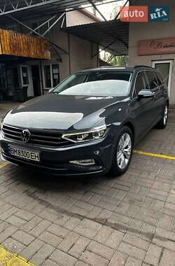 Универсал Volkswagen Passat 2020 в Киеве