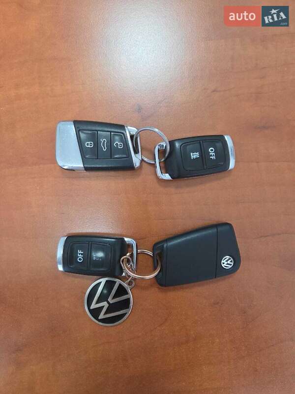 Универсал Volkswagen Passat 2016 в Буче