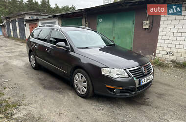 Универсал Volkswagen Passat 2010 в Киеве