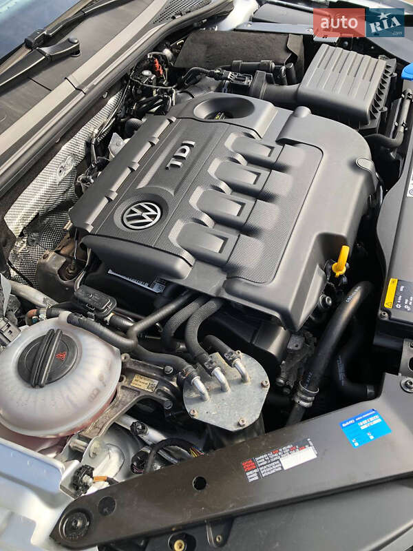 Универсал Volkswagen Passat 2015 в Стрые