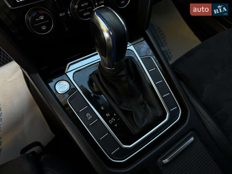 Универсал Volkswagen Passat 2015 в Тячеве фото 39 Универсал Volkswagen Passat 2015 в Тячеве