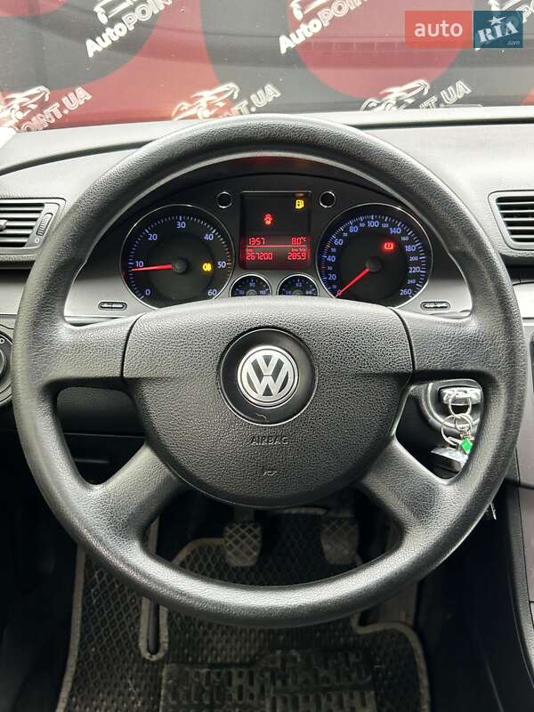 Универсал Volkswagen Passat 2008 в Сумах