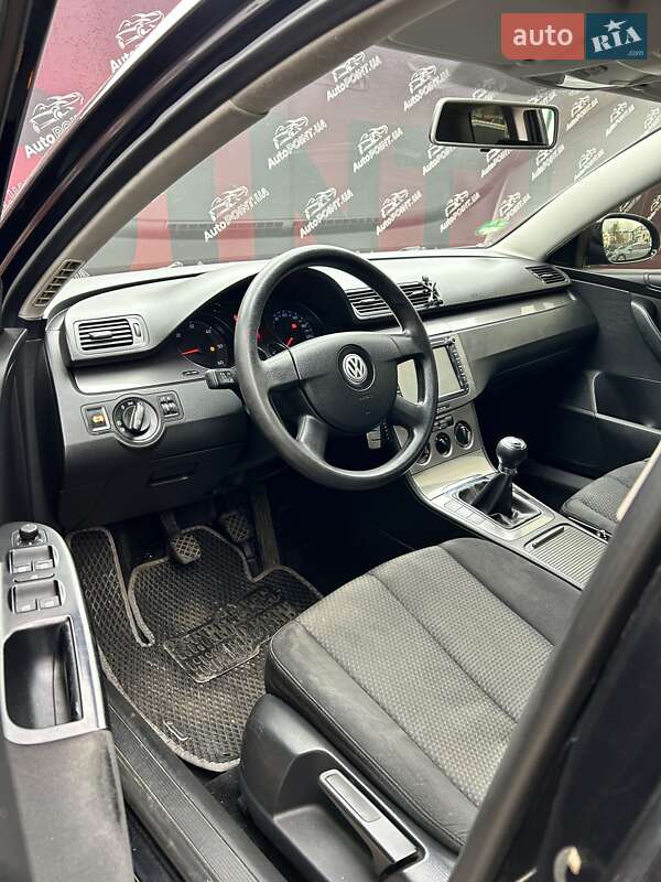 Универсал Volkswagen Passat 2008 в Сумах