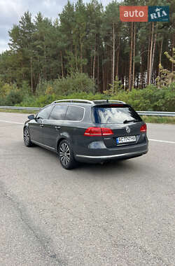 Универсал Volkswagen Passat 2011 в 