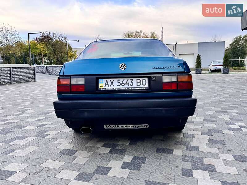 Седан Volkswagen Passat 1991 в Харькове