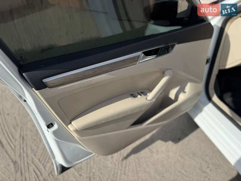 Седан Volkswagen Passat 2017 в Дніпрі