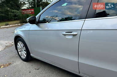 Универсал Volkswagen Passat 2014 в 