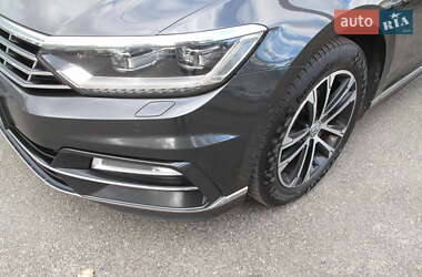 Седан Volkswagen Passat 2018 в 