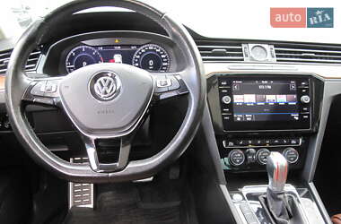 Седан Volkswagen Passat 2018 в 