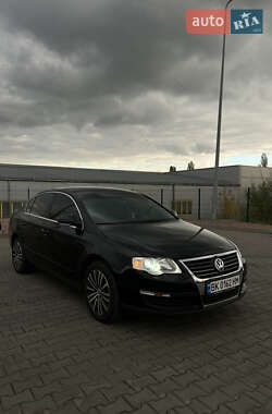 Седан Volkswagen Passat 2005 в Луцьку