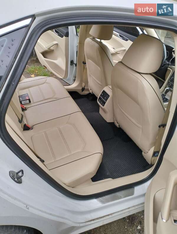 Седан Volkswagen Passat 2016 в Сумах