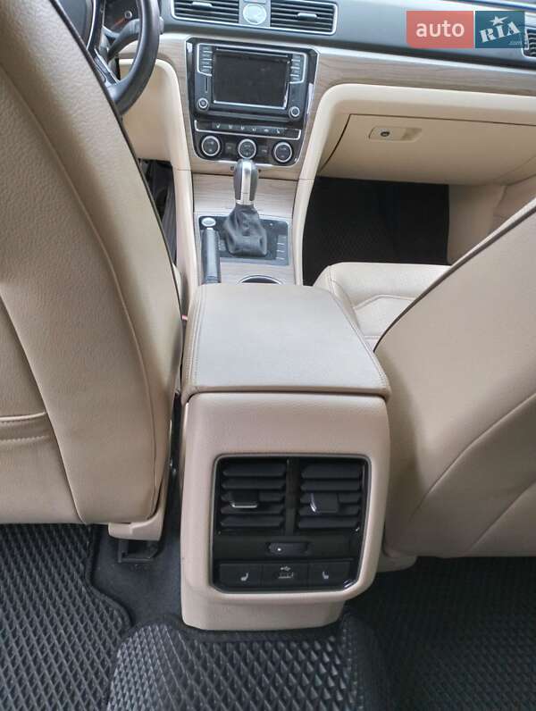 Седан Volkswagen Passat 2016 в Сумах