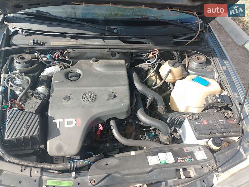 Універсал Volkswagen Passat 1995 в Кременчуці