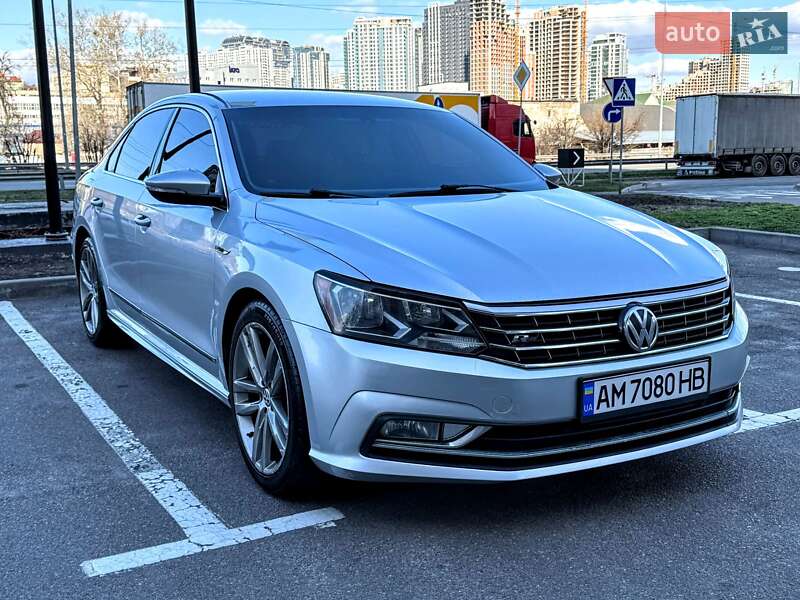 Седан Volkswagen Passat 2017 в Николаеве