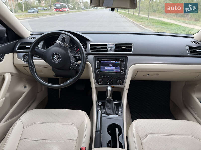 Седан Volkswagen Passat 2015 в Запорожье