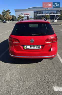 Універсал Volkswagen Passat 2012 в 