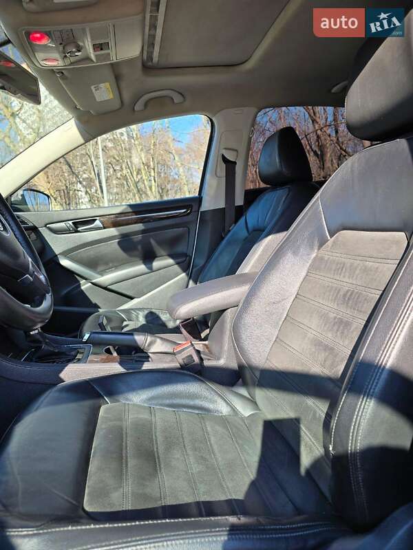 Седан Volkswagen Passat 2014 в Дніпрі
