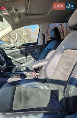 Седан Volkswagen Passat 2014 в 