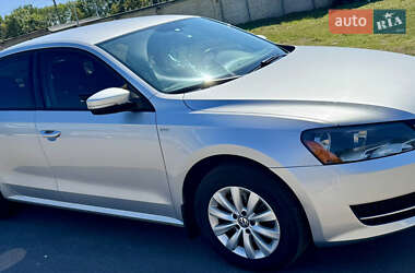 Седан Volkswagen Passat 2013 в Сумах