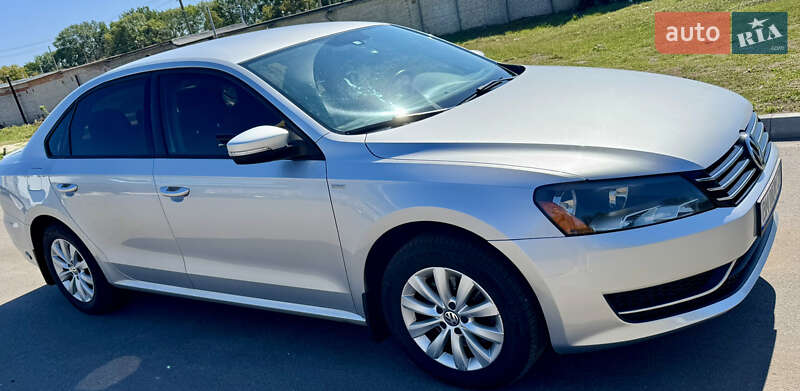 Седан Volkswagen Passat 2013 в Сумах