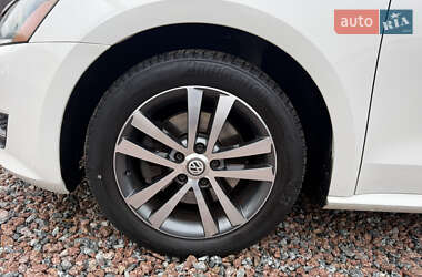 Седан Volkswagen Passat 2014 в 
