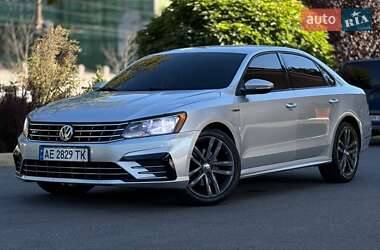 Седан Volkswagen Passat 2018 в Павлограде