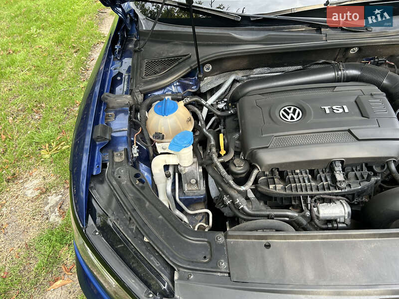 Седан Volkswagen Passat 2015 в Одессе