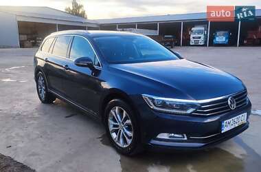 Универсал Volkswagen Passat 2015 в Житомире