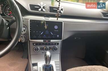 Универсал Volkswagen Passat 2012 в 