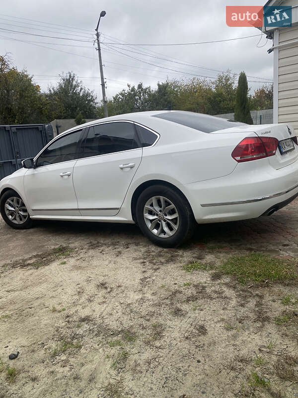 Седан Volkswagen Passat 2015 в Чернігові