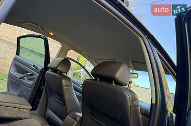 Седан Volkswagen Passat 2004 в  фото 38 Седан Volkswagen Passat 2004 в