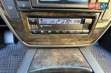 Седан Volkswagen Passat 2004 в  фото 30 Седан Volkswagen Passat 2004 в