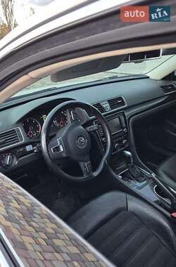 Седан Volkswagen Passat 2014 в 
